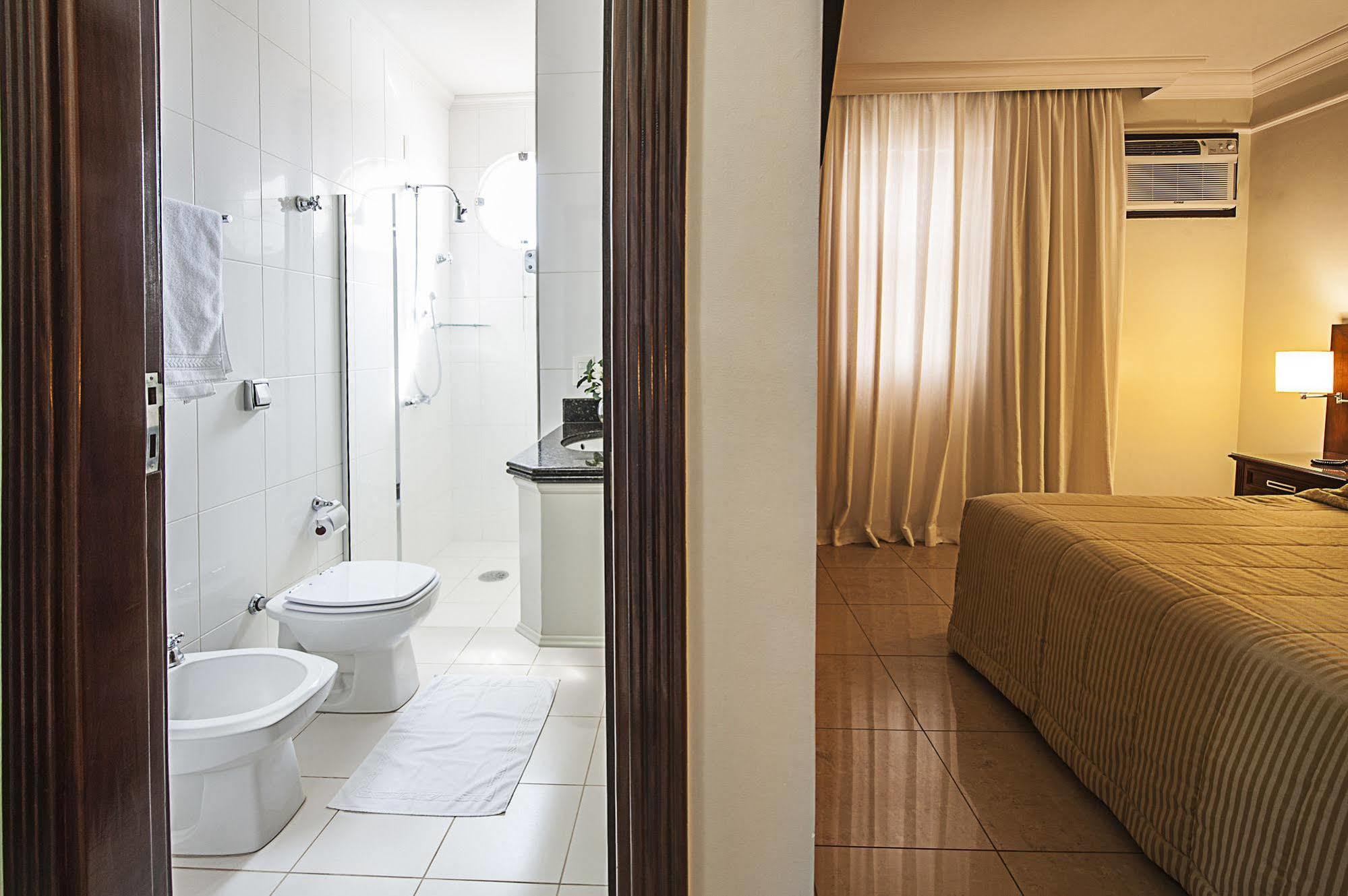Reisper Palace Hotel Catanduva  Eksteriør billede