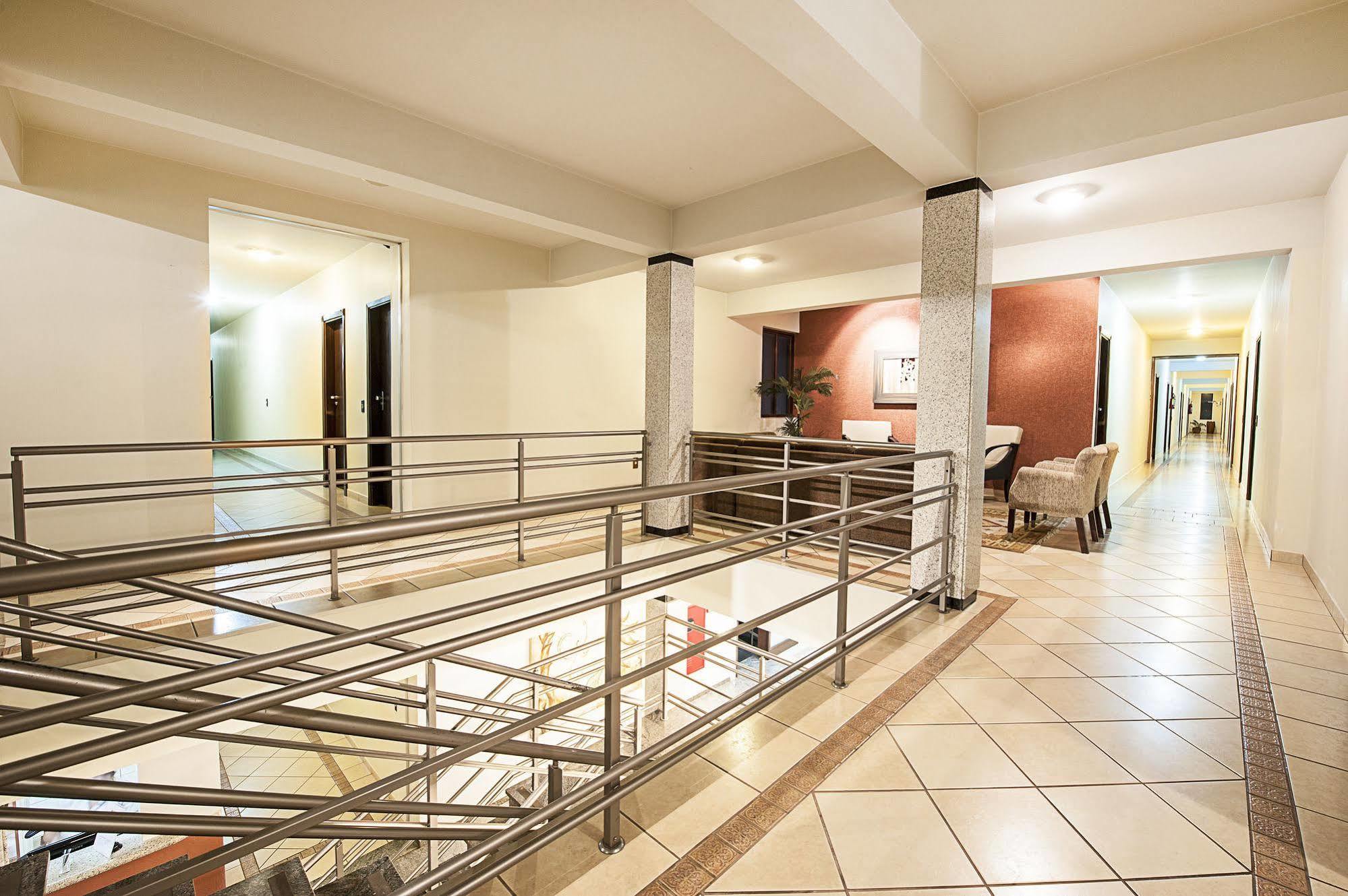 Reisper Palace Hotel Catanduva  Eksteriør billede